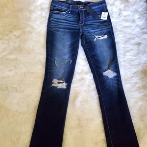 NWTs Women's Buckle Black Distressed Jeans